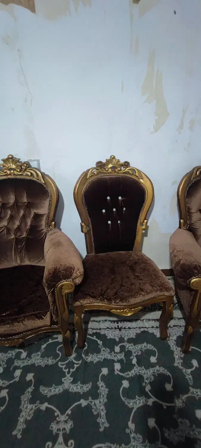 مبل سلطنتی|مبلمان خانگی و میز عسلی|شیراز, شیخ روزبهان|دیوار