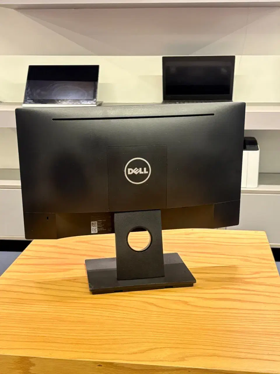مانیتور  2016 DELL|قطعات و لوازم جانبی رایانه|تهران, میدان ولیعصر|دیوار