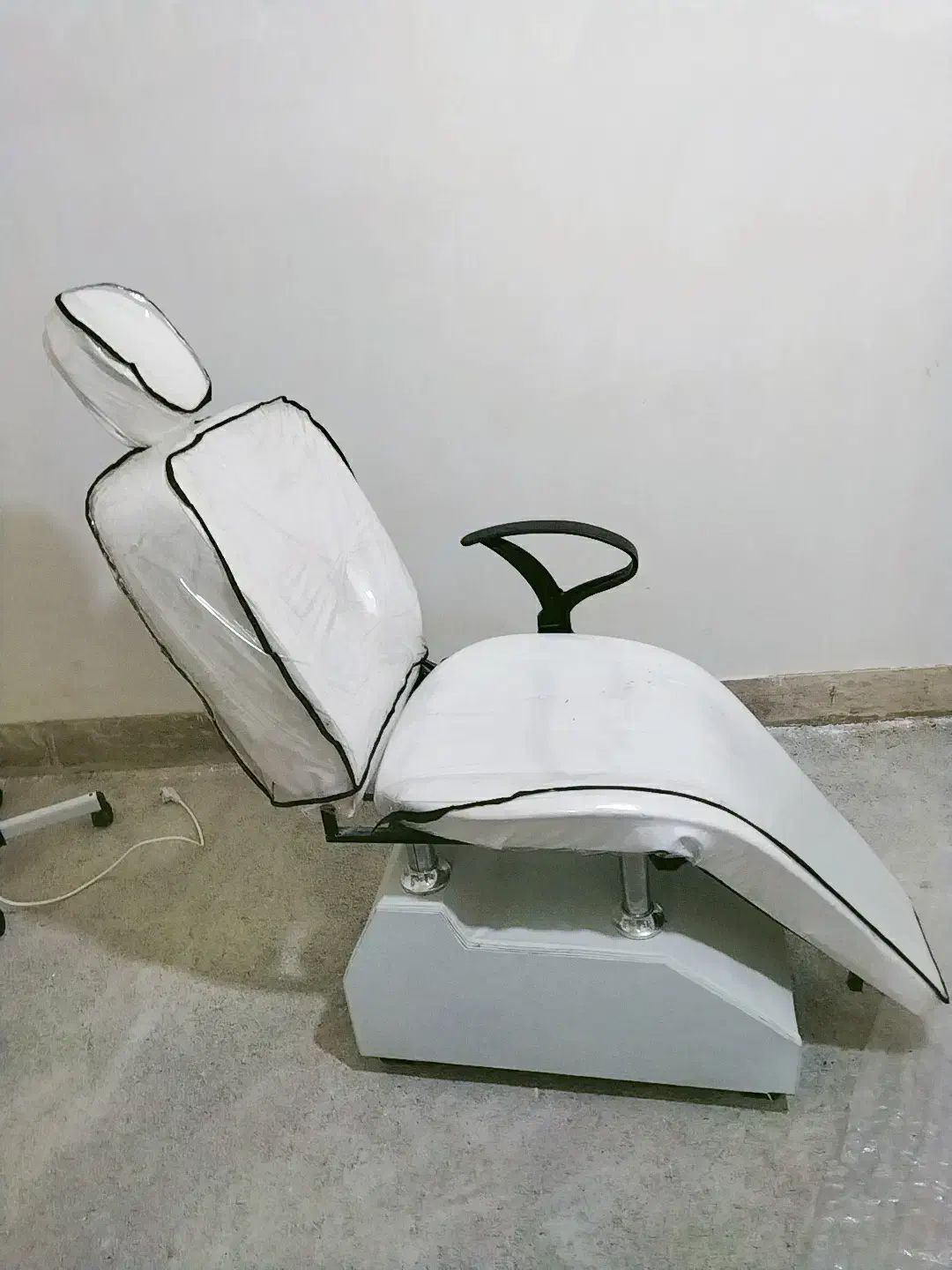 چند تیکه وسیله ارایشگری بفروش میرسد|آرایشگاه و سالن‌های زیبایی|نورآباد, |دیوار