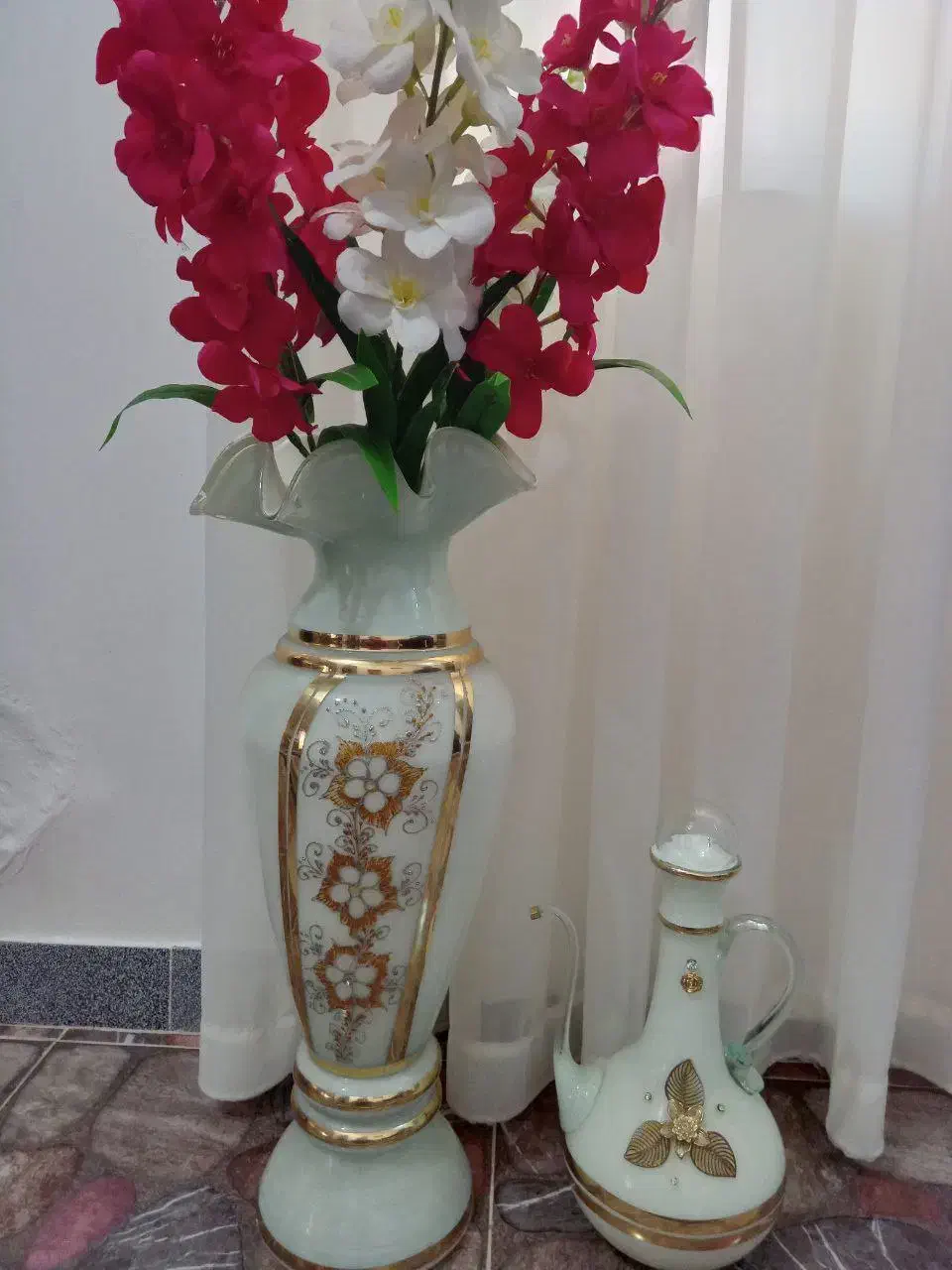 گلدون با گل|گل مصنوعی|آستانه اشرفیه, |دیوار