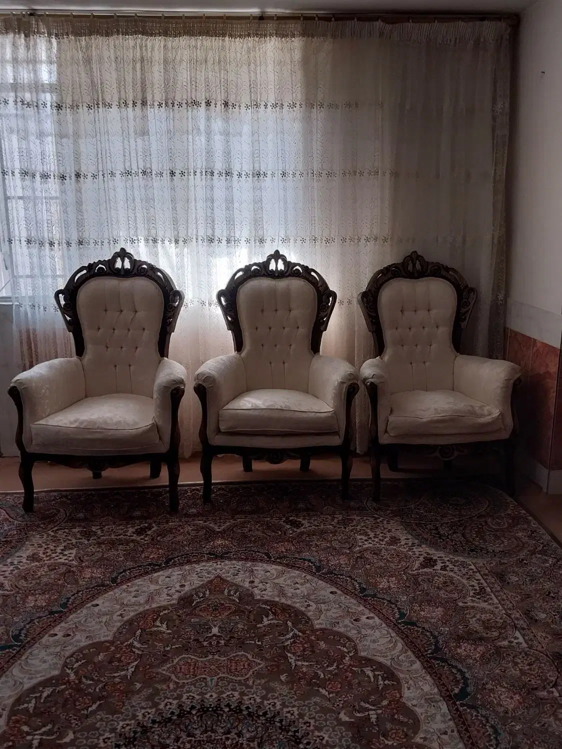 مبل سلطنتی ۹نفره|مبلمان خانگی و میز عسلی|شیروان (خراسان), |دیوار