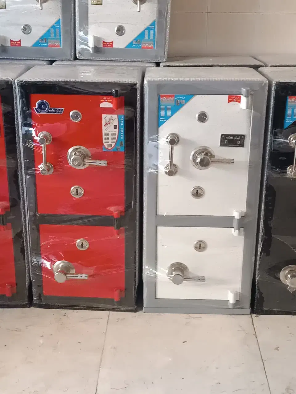 گاوصندوق های ضد سرقت ایران کاوه و کاوه زیر ویترین|ابزارآلات|اردکان, |دیوار