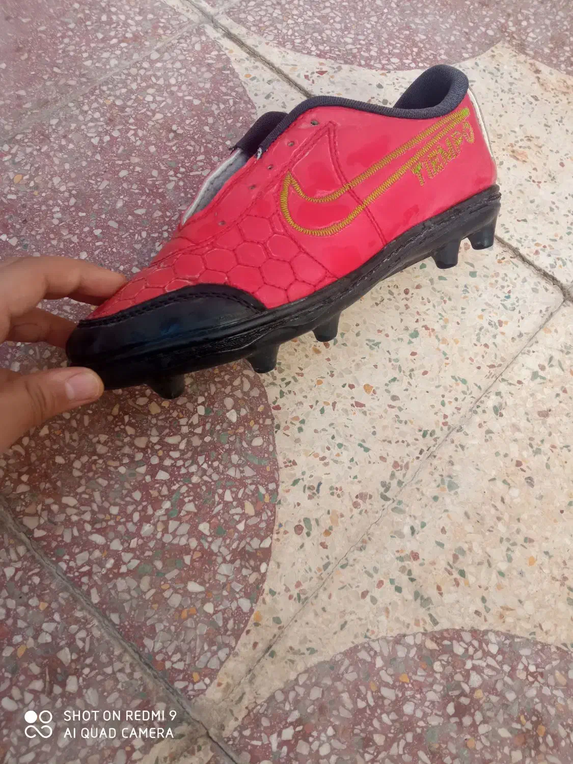 کفش چمن سایز 39|کیف، کفش، کمربند|بهبهان, |دیوار