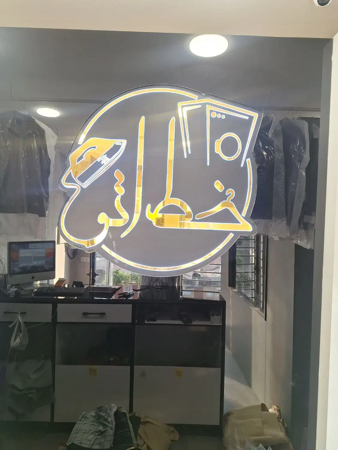 منشی به رواط عمومی بالا|استخدام اداری و مدیریت|ری, هاشم‌آباد|دیوار