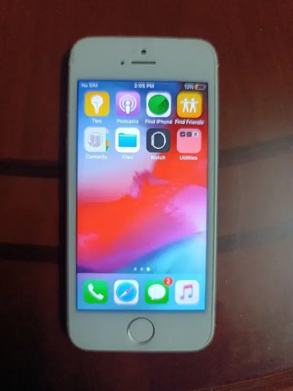 آیفون 5 s|موبایل|مشهد, چهارچشمه|دیوار