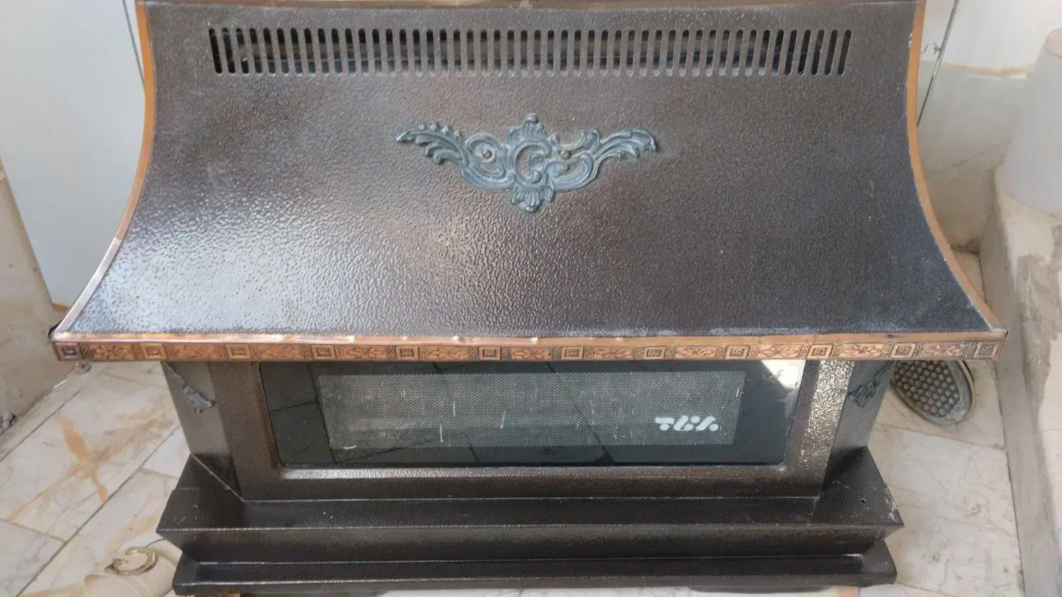 بخاری بزرگ شومینه سالم|بخاری، هیتر، شومینه|قرچک, شهرک گلها|دیوار