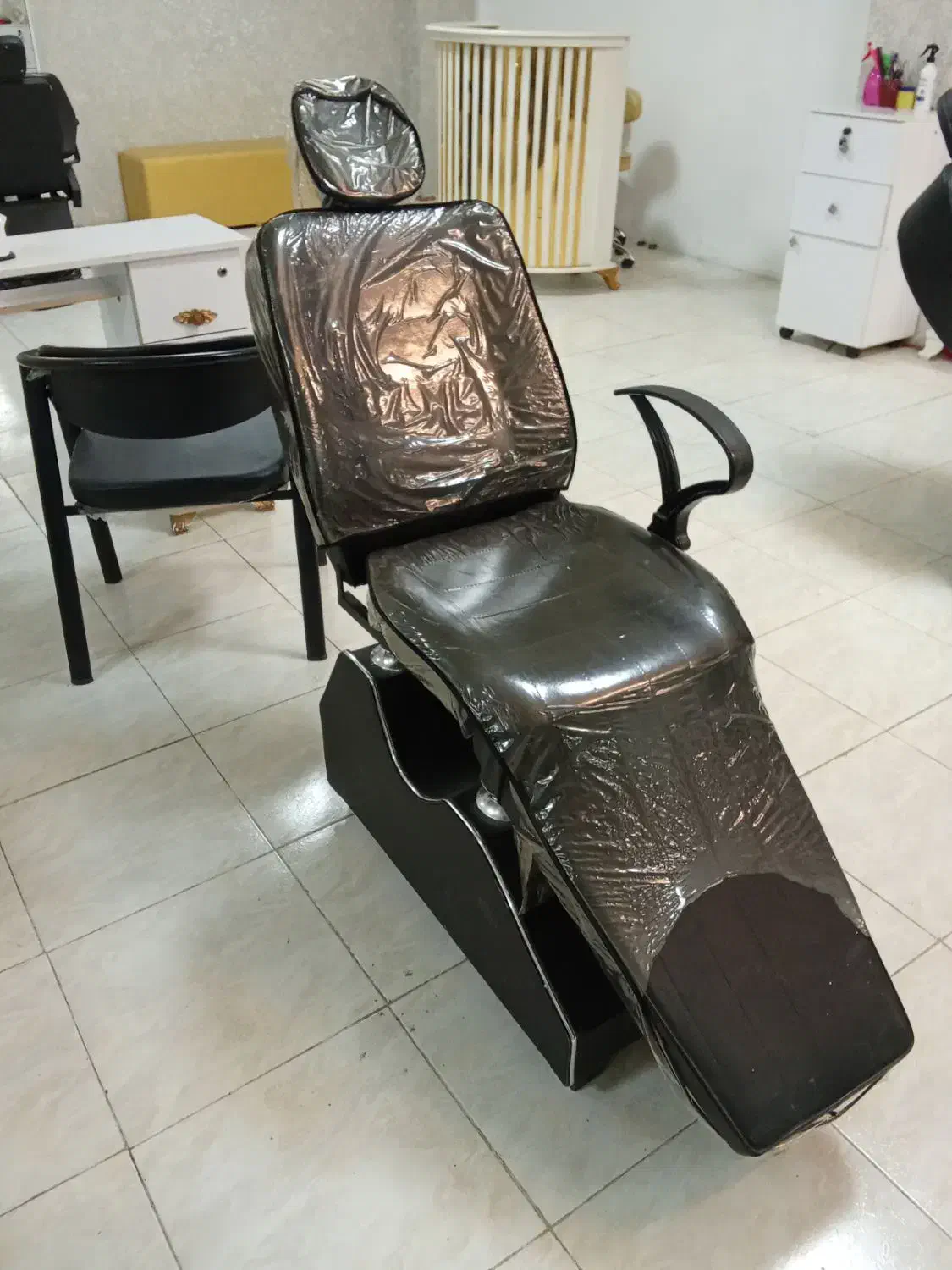 فروش لوازم سالن زیبایی|آرایشگاه و سالن‌های زیبایی|شهریار, شهرک وائین|دیوار