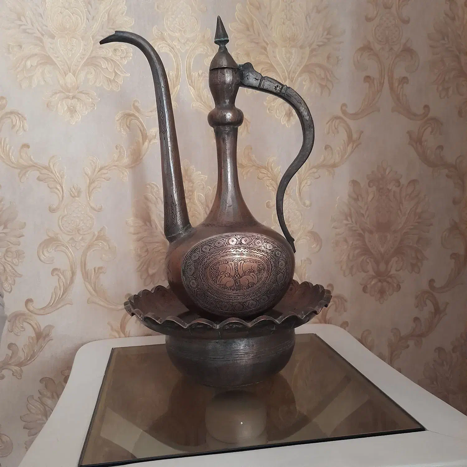 آفتابه لگن بکر قاجاری|کلکسیون اشیاء عتیقه|دماوند, گیلاوند|دیوار