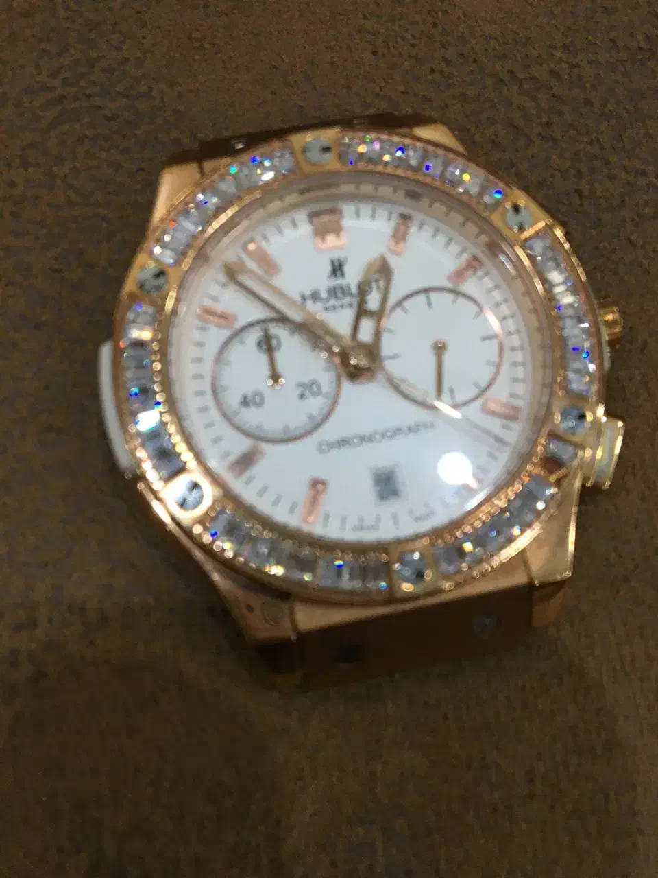 ساعت هابلوت|ساعت|تهران, تسلیحات|دیوار