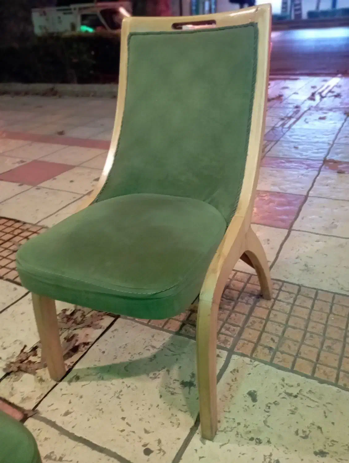 صندلی|مبلمان اداری|آمل, |دیوار