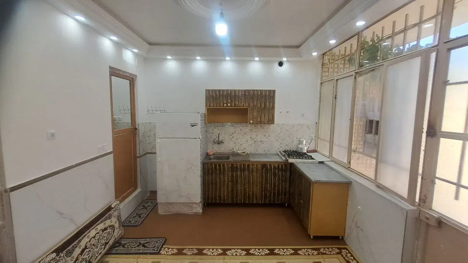 سوئیت ویلایی دربست سوییت فقط خانوادهها مجرد ممنوع|اجارهٔ کوتاهمدت آپارتمان و سوئیت|دامغان, |دیوار