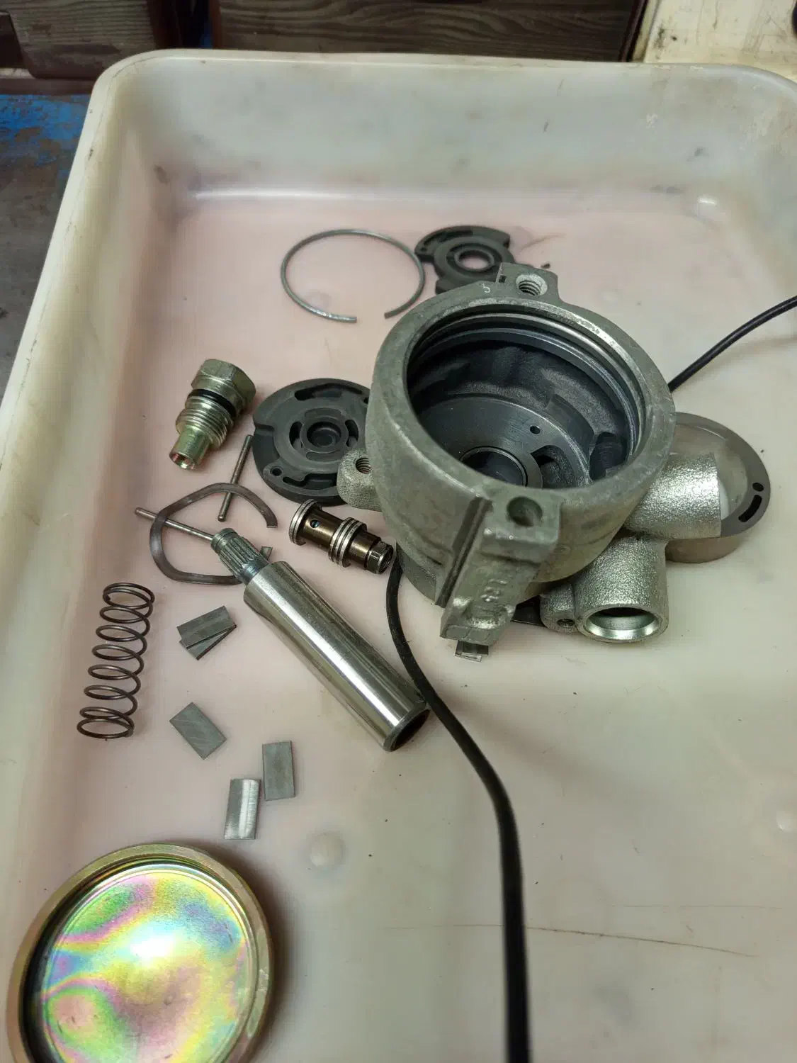 تعمیرات تخصصی جعبه فرمان وپمپ هیدرولیک|خدمات موتور و ماشین|گنبد کاووس, |دیوار