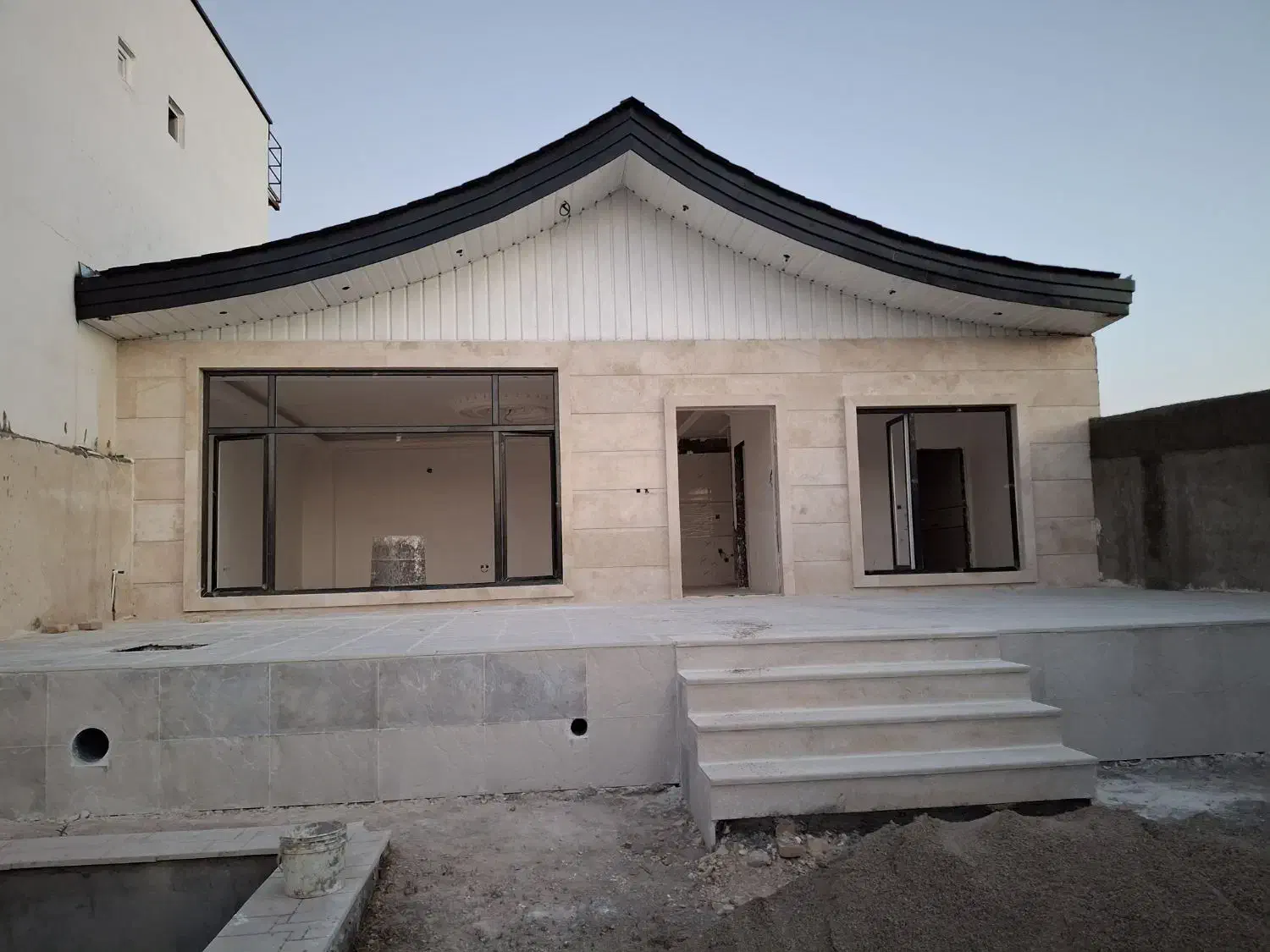 کامبادان صنعت برقی درب وپنجره کرکره جک سکوریت شیشه|خدمات پیشه و مهارت|دماوند, گیلاوند|دیوار