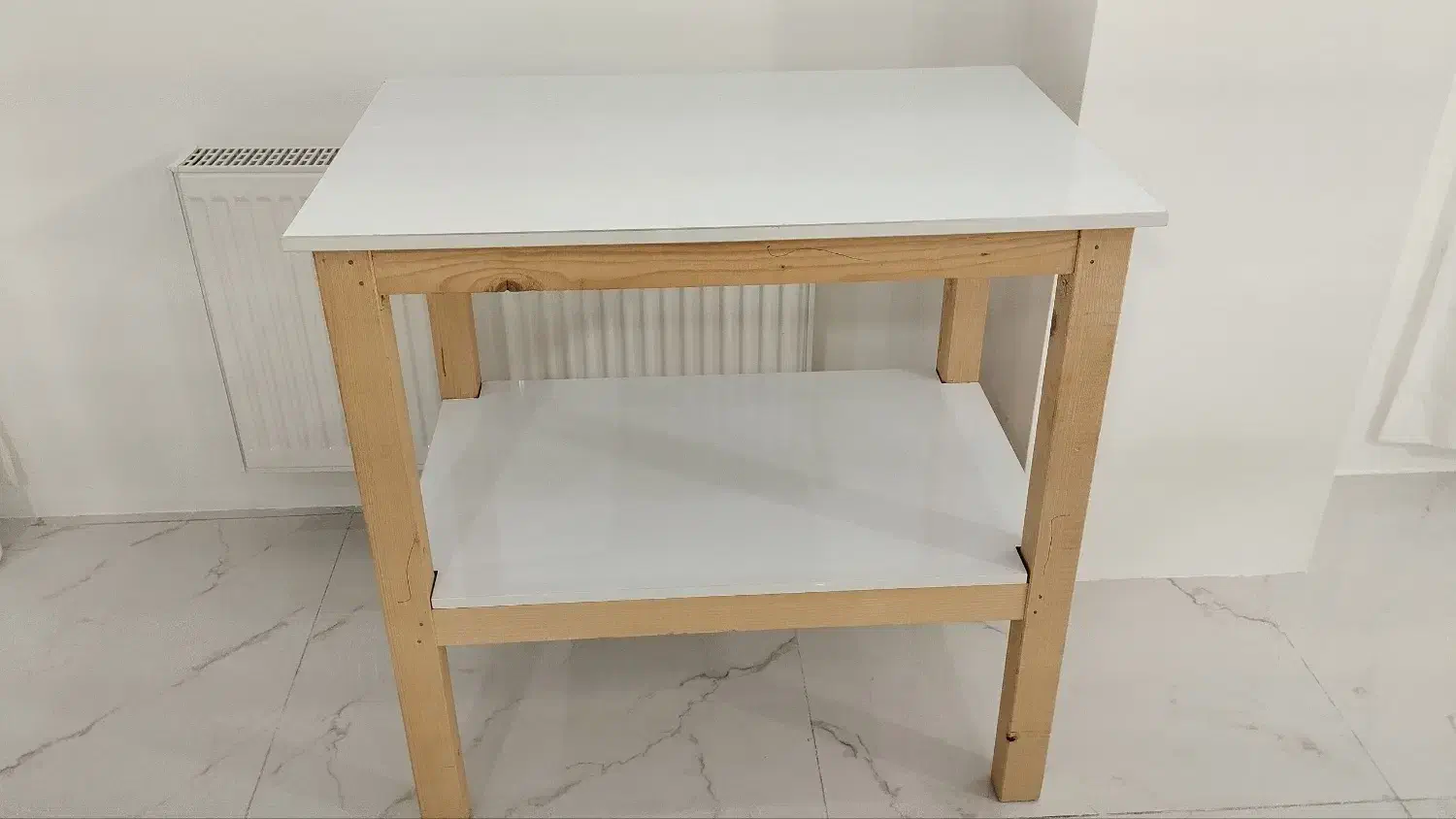 میز|میز تحریر و کامپیوتر|گرگان, |دیوار