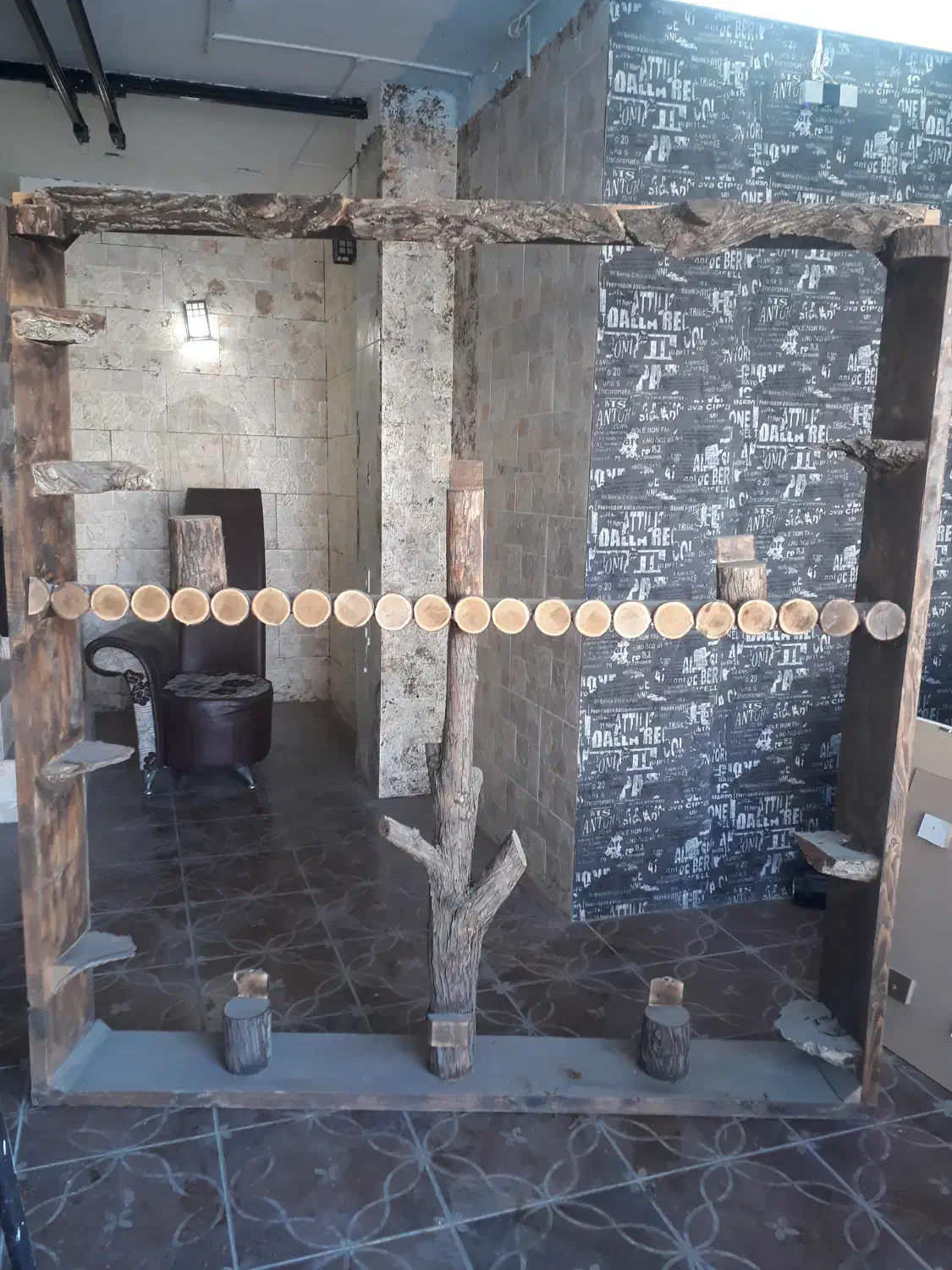 یک عدد درب دکوری ویک عدد دکوری چوبی|کلکسیون اشیاء عتیقه|ملایر, |دیوار