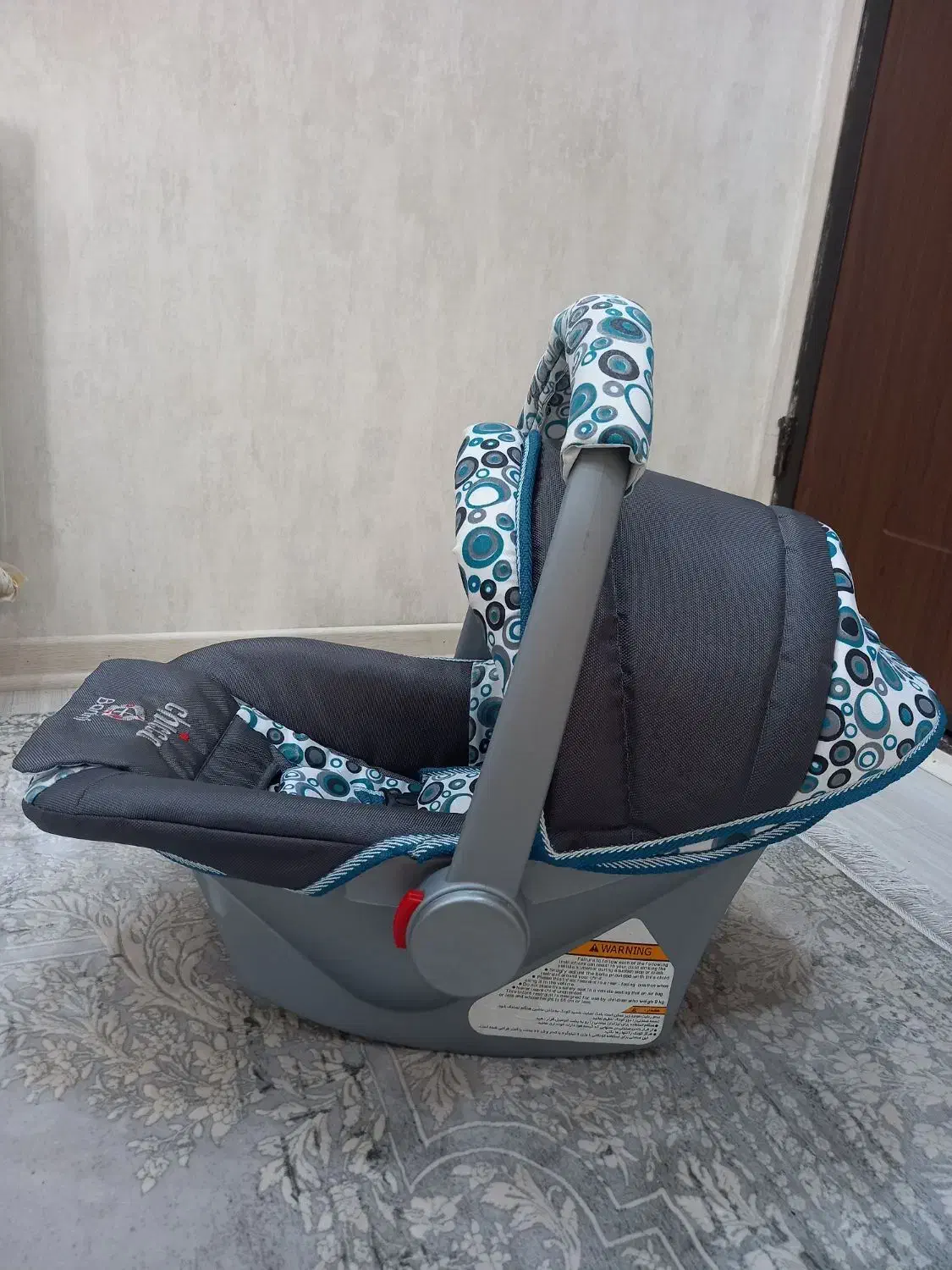 هم کریر میشه هم صندلی ماشین.دخترو پسرنداره|کالسکه و لوازم جانبی|اردبیل, |دیوار