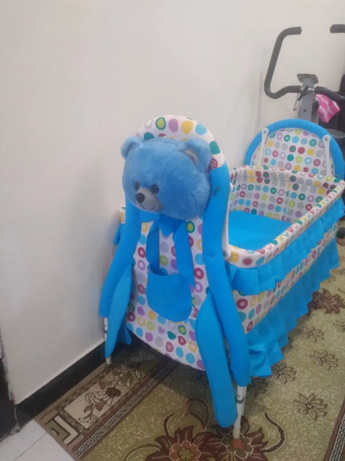 گهواره کودک|تخت و صندلی بچه|نسیم‌شهر, |دیوار