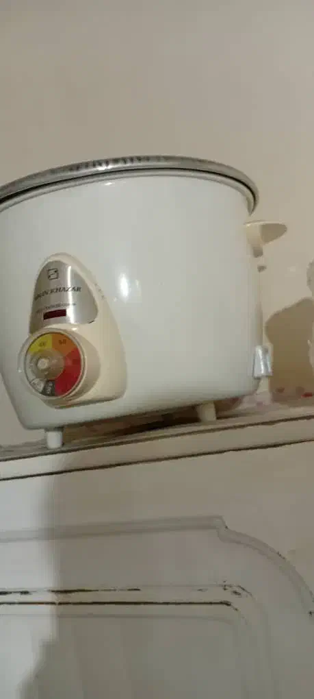 پلو پز برقی سالم مارک نگین خزر بفرروش میرسد|اجاق گاز و لوازم برقی پختوپز|شیراز, شریفآباد|دیوار