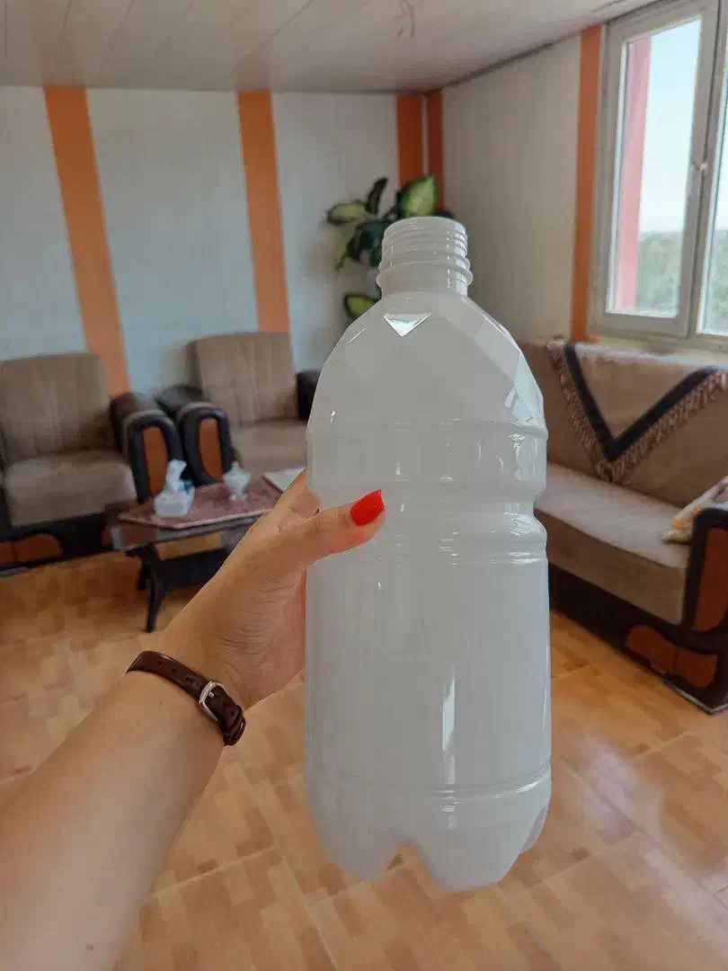 بطری|ظروف نگهدارنده، پلاستیکی، یک‌بارمصرف|ایلخچی, |دیوار