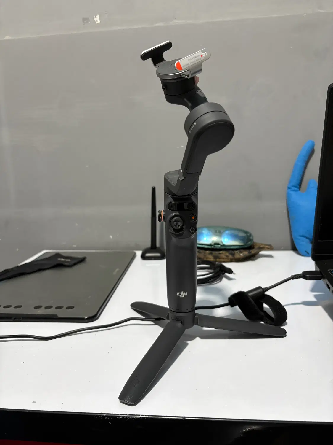 Osmo mobile 6|دوربین عکاسی و فیلمبرداری|شیراز, مسلم|دیوار