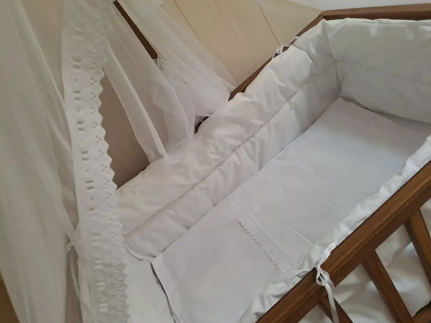 تخت کنار مادر|تخت و صندلی بچه|تبریز, |دیوار