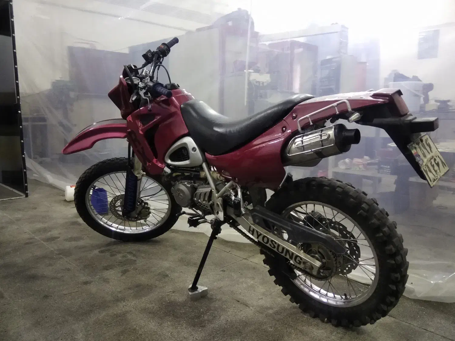 تریل هیوسانگ ۲۵۰ گازخوروحشی جلو عقب دیسک|موتورسیکلت|علی‌آباد کتول, |دیوار