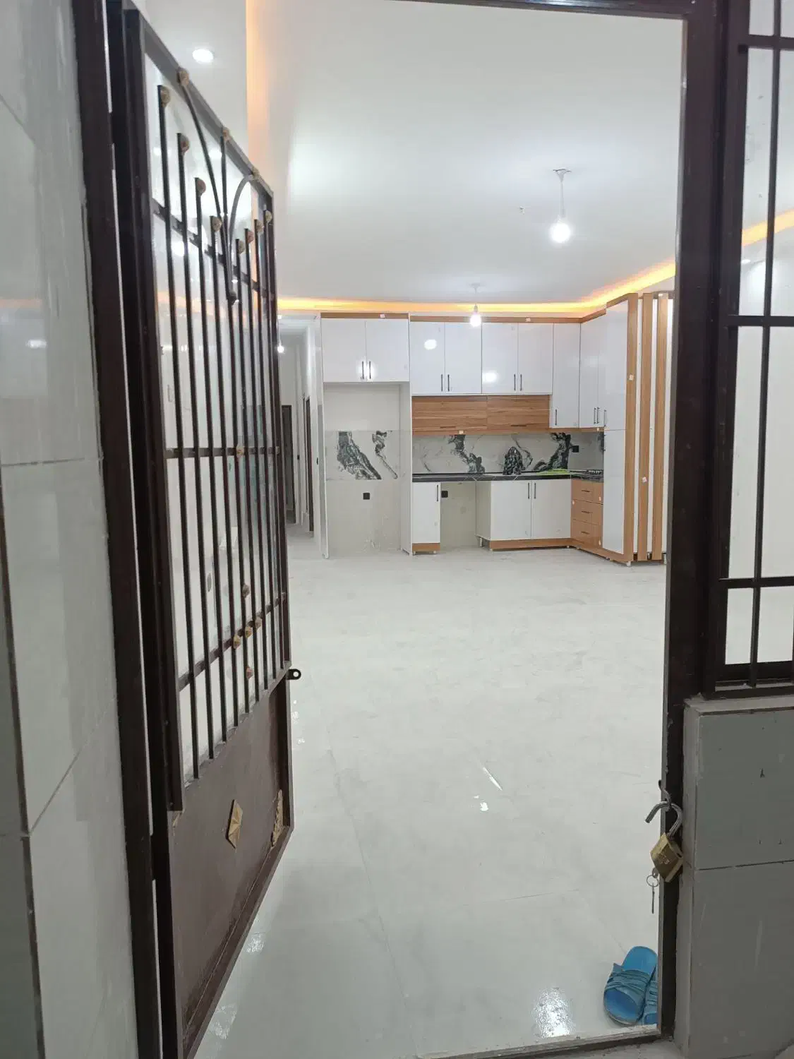 اپارتمان۱۱۰متر دوخواب همکف راجدا طبرسیشمالی۲۴|فروش آپارتمان|مشهد, طبرسی شمالی|دیوار