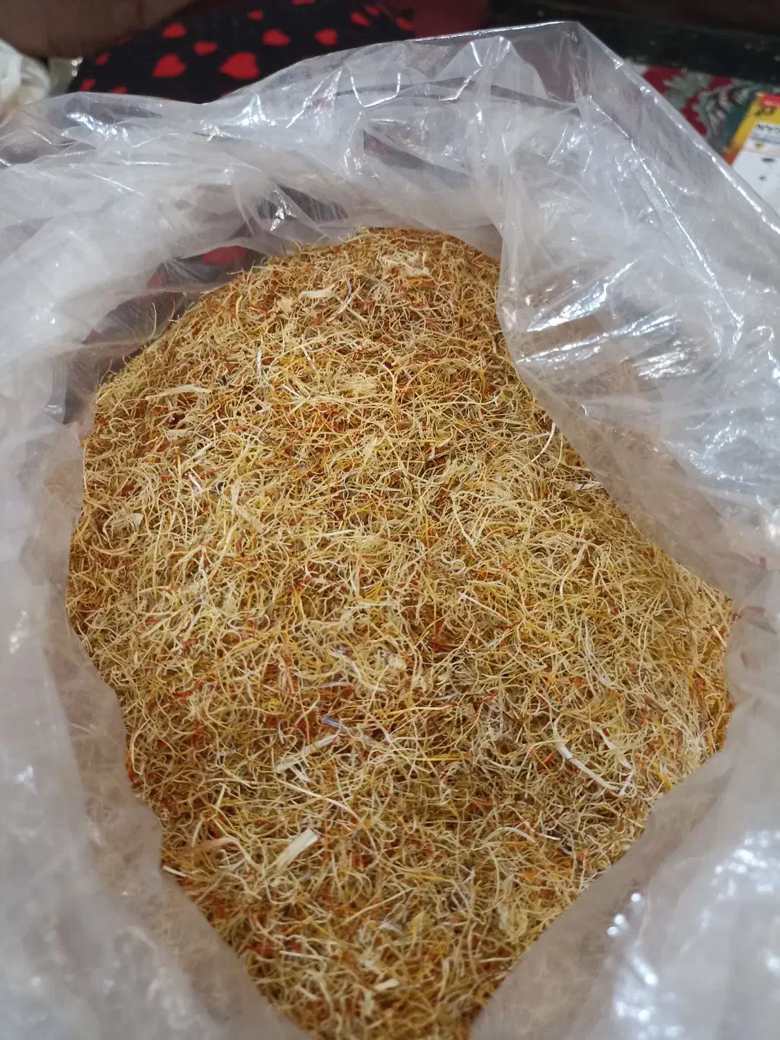 ریشه زعفران درجه یک|گل و گیاه طبیعی|قم, زاویه|دیوار