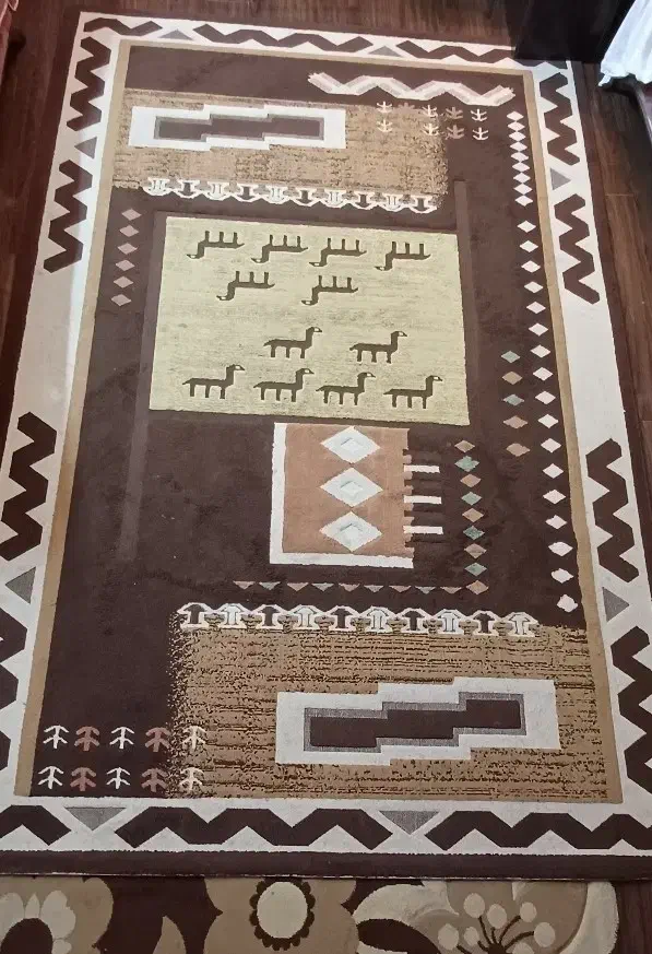 فرش ماشینی کارکرده ۶ متری ۱میلیون و۵۰۰ هزار تومان|فرش|تهران, حکیمیه|دیوار