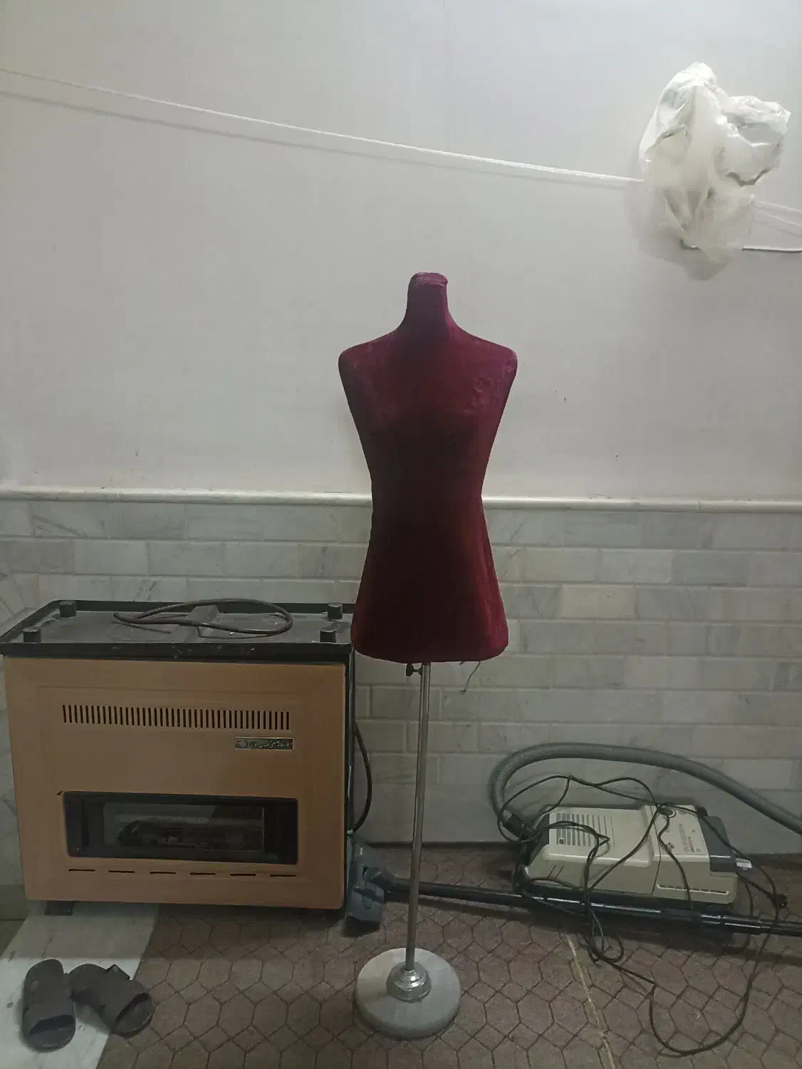 مانکن پا|فروشگاه و مغازه|قم, زنبیل آباد|دیوار