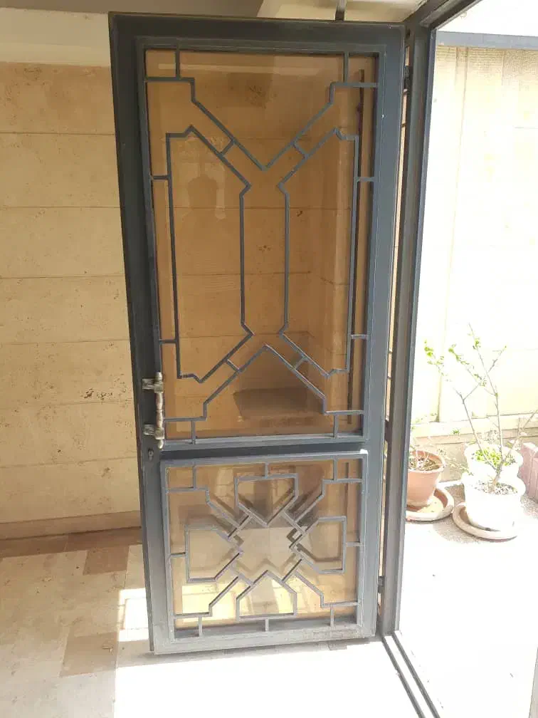 ساخت درب آکاردئون و حفاظ|خدمات پیشه و مهارت|تهران, قیام|دیوار