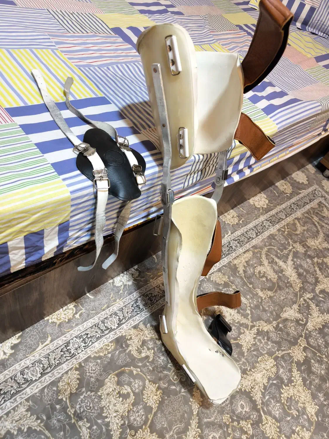 بریس مخصوص پا و دست|پزشکی|شاهین‌شهر, امام حسین|دیوار