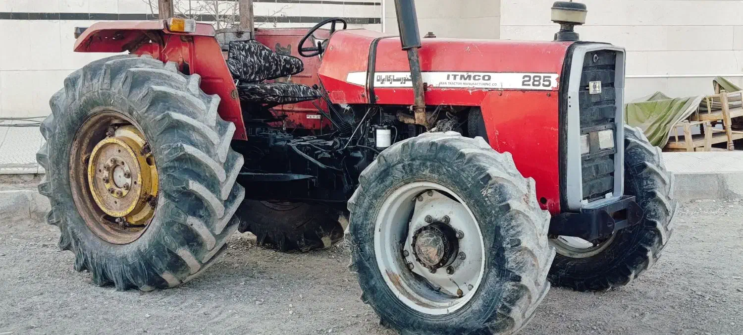 فرگوسن ۲۸۵جفت اصل انگلیس موتور ساعتی|خودرو سنگین|یزد, |دیوار