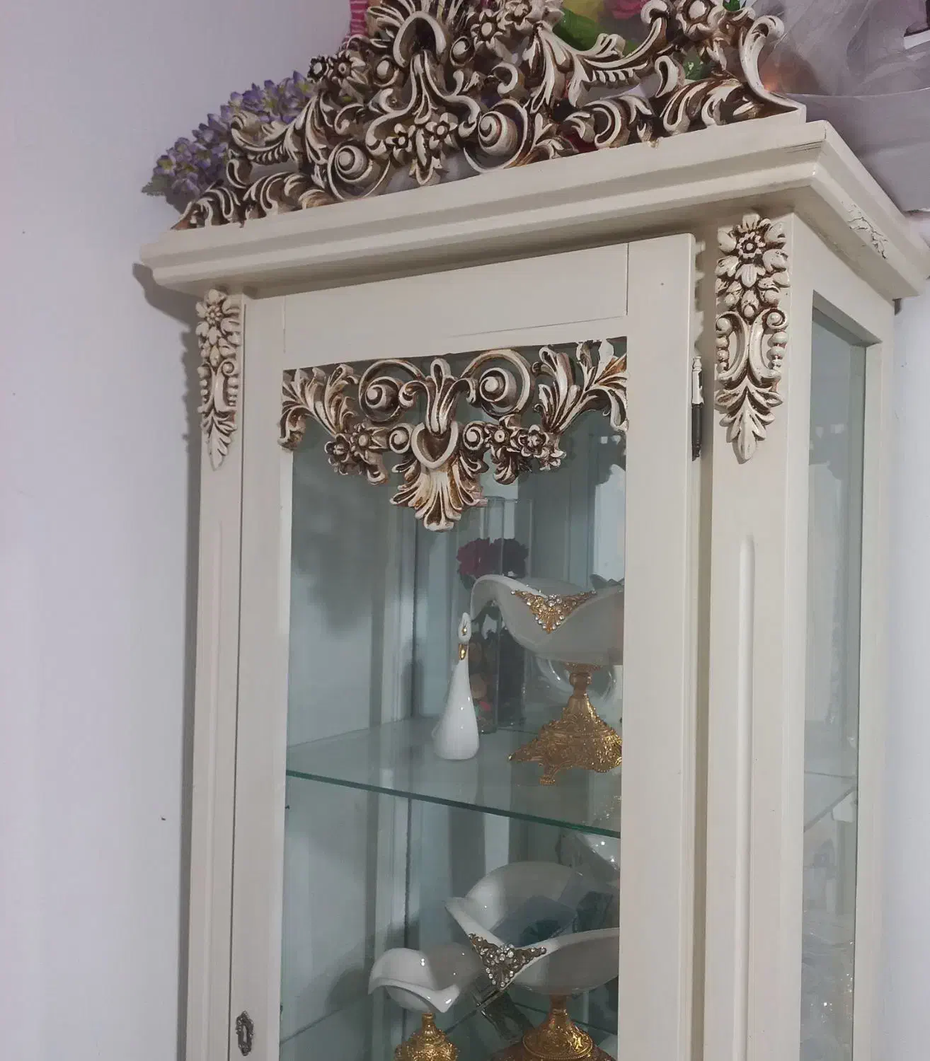 بوفه چوبی کاملا سالم|بوفه، ویترین، کنسول|اقبالیه, |دیوار