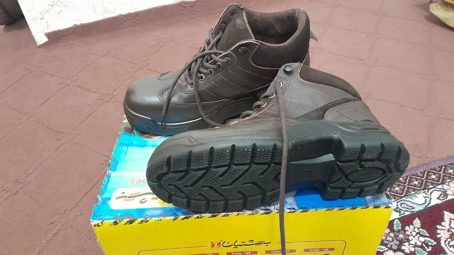 کفش کار  برند بهشتیان|کیف، کفش، کمربند|زرین دشت (فارس), |دیوار