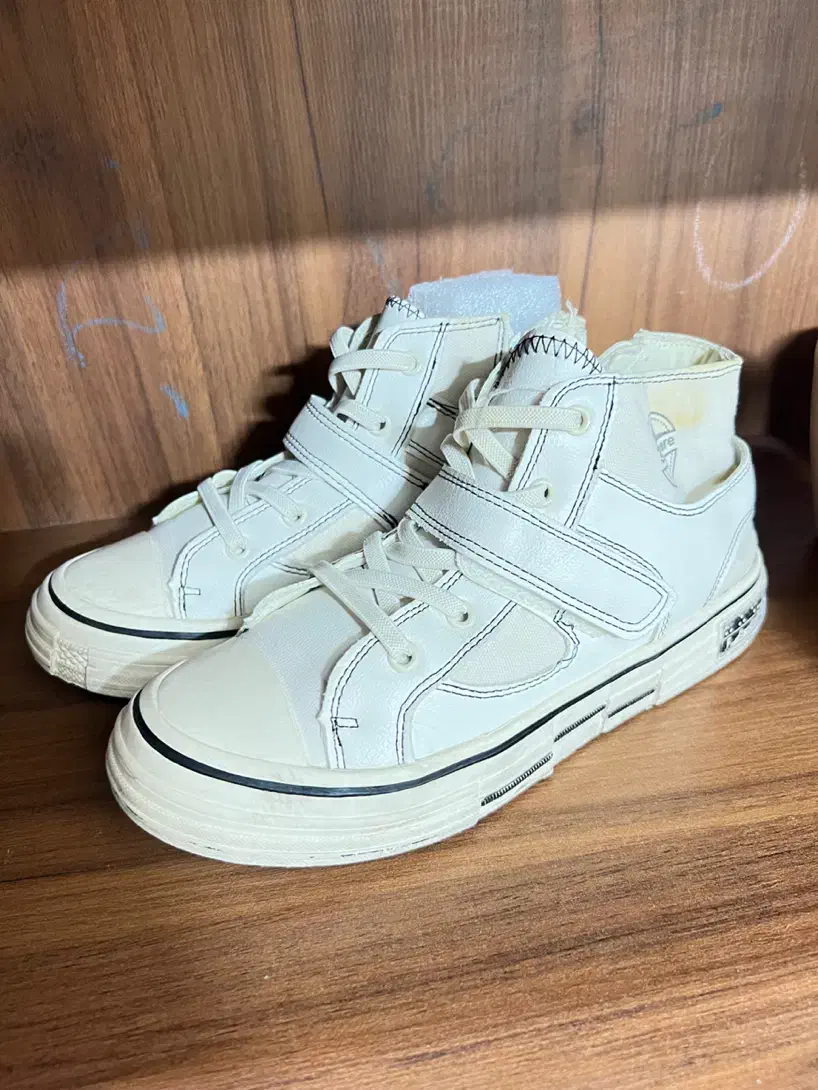 کتونی بچگانه خارجی|کیف، کفش، کمربند|تهران, بروجردی|دیوار