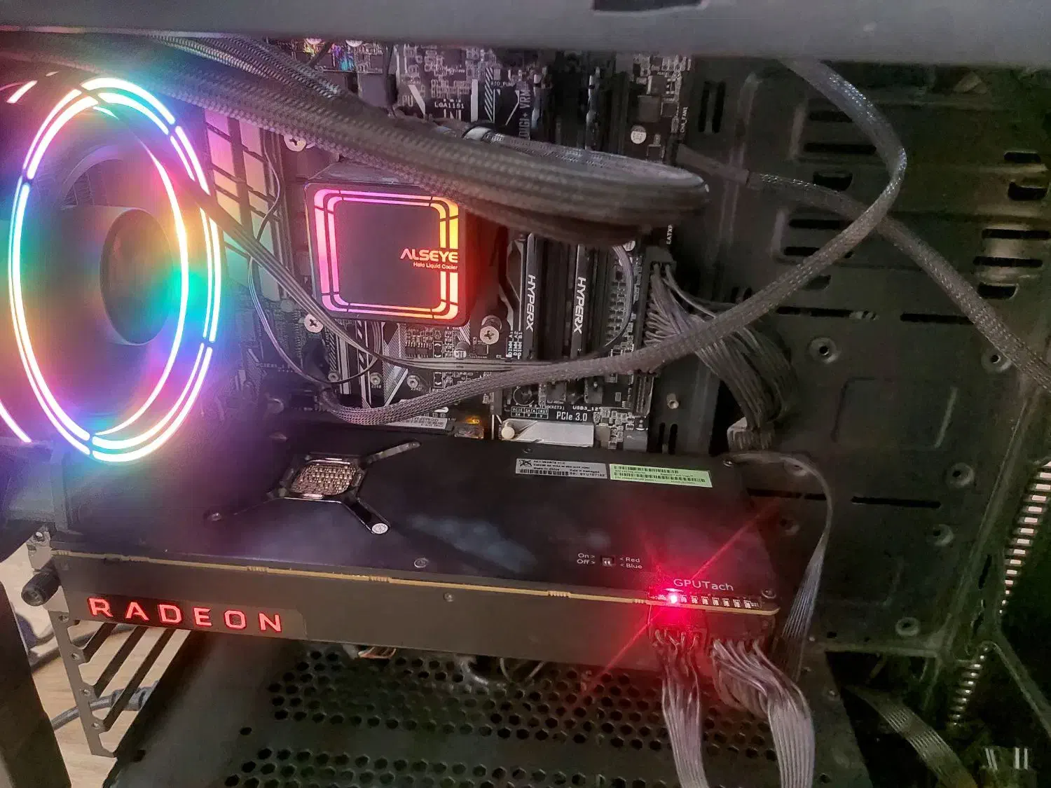 کارت گرافیک vega64 Amd قوی تر از rx5700 و ۸ گیگ|قطعات و لوازم جانبی رایانه|بابل, |دیوار