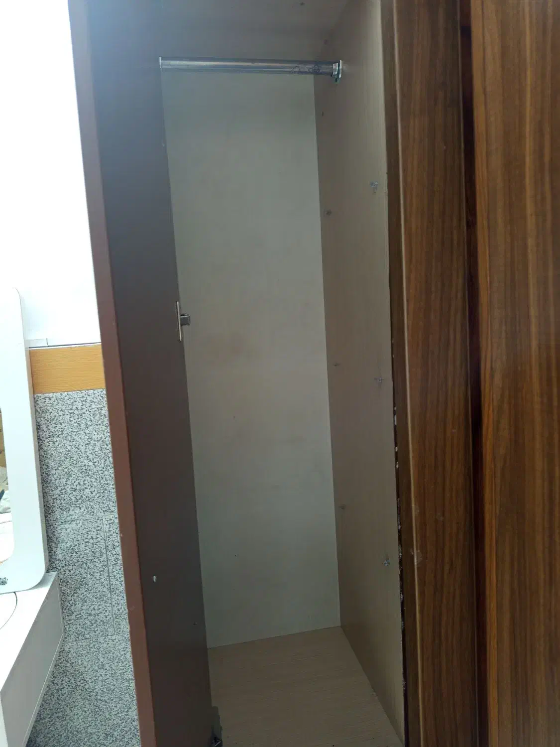 دو عدد پاتختی و یک عدد کمد|تخت و سرویس خواب|اسلامشهر, شهرک مهدیه|دیوار