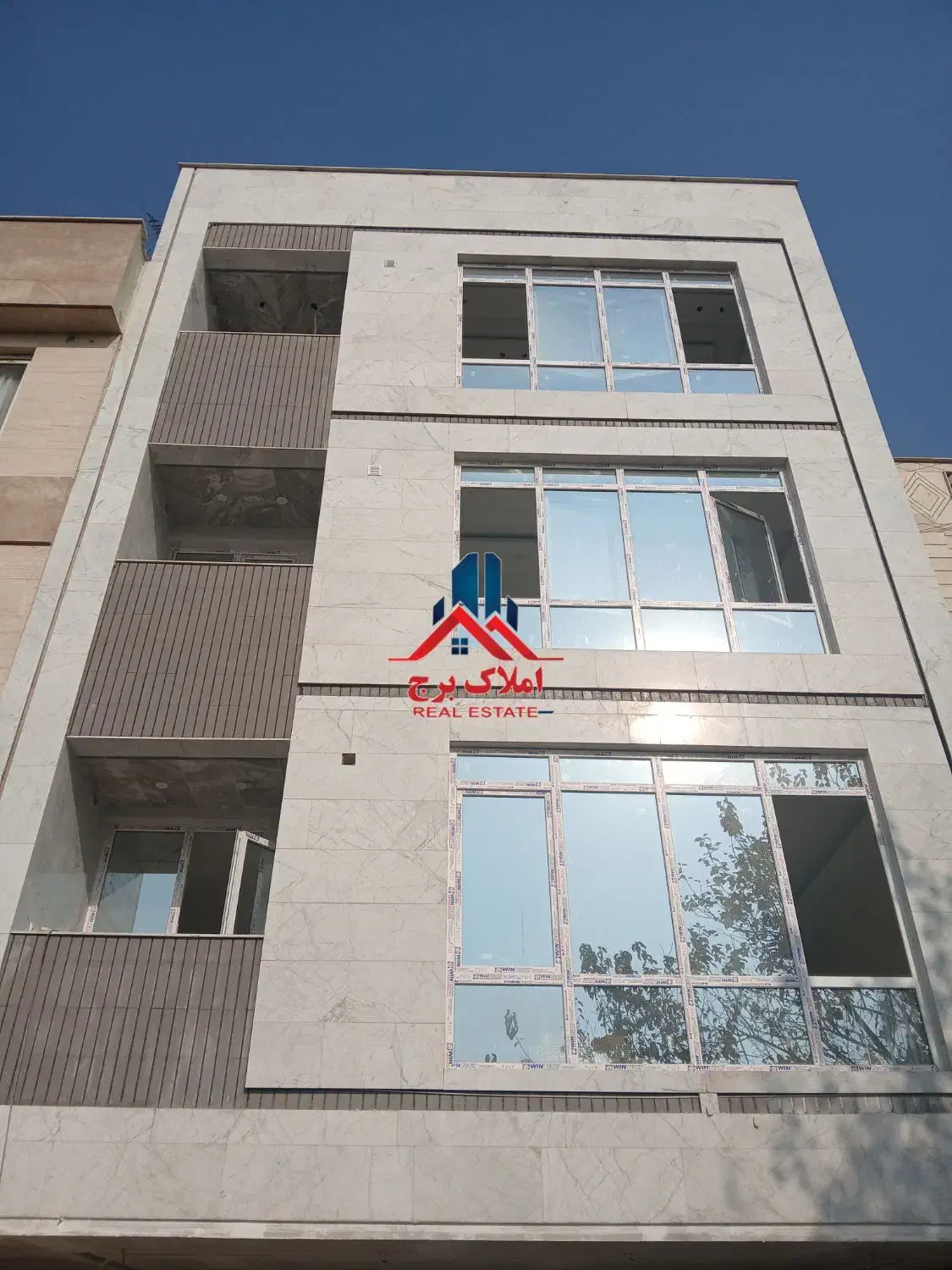 *بلوار المپیک ۱۱۱متر۲خواب کلیدنخورده ۱۵متر انباری*