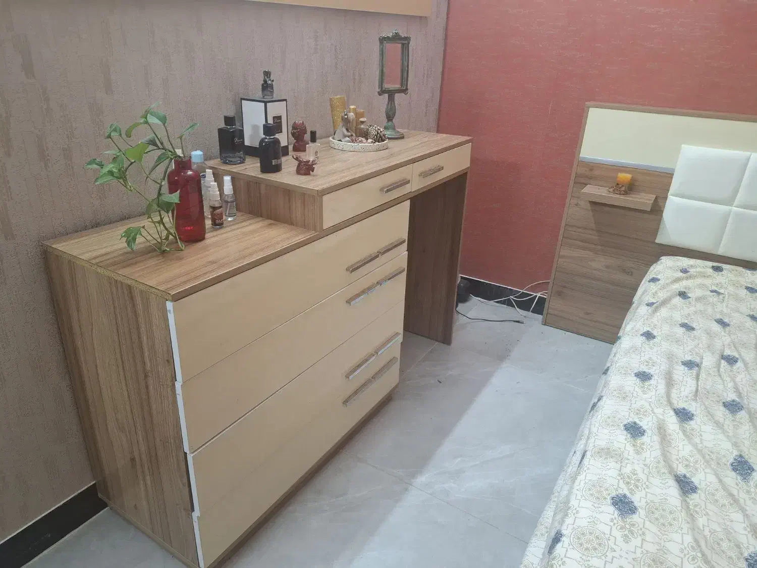 تخت ودراور|تخت و سرویس خواب|مشهد, چاهشک|دیوار