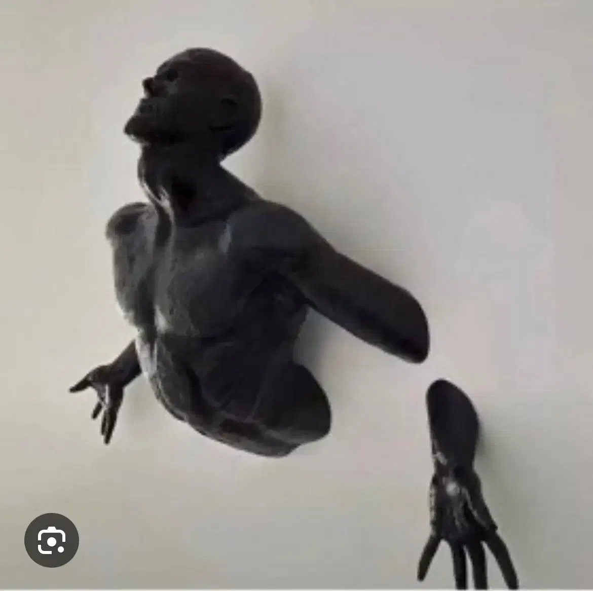 فیگور انسان|مجسمه، تندیس، ماکت|تهران, گلستان (شهرک راه آهن)|دیوار