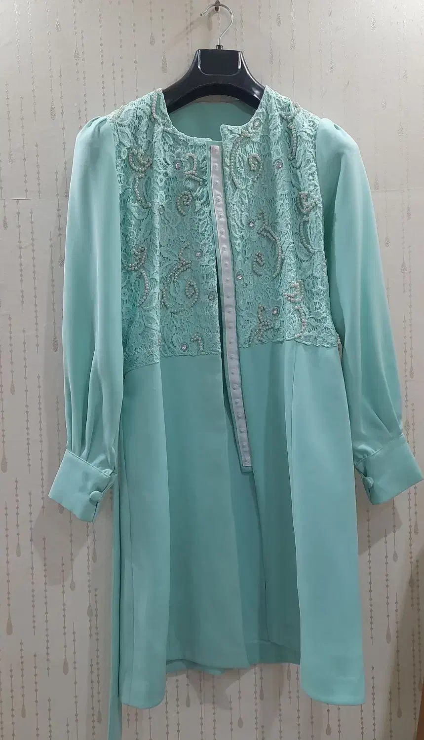 مانتو مجلسی|لباس|فردیس, فردیس|دیوار