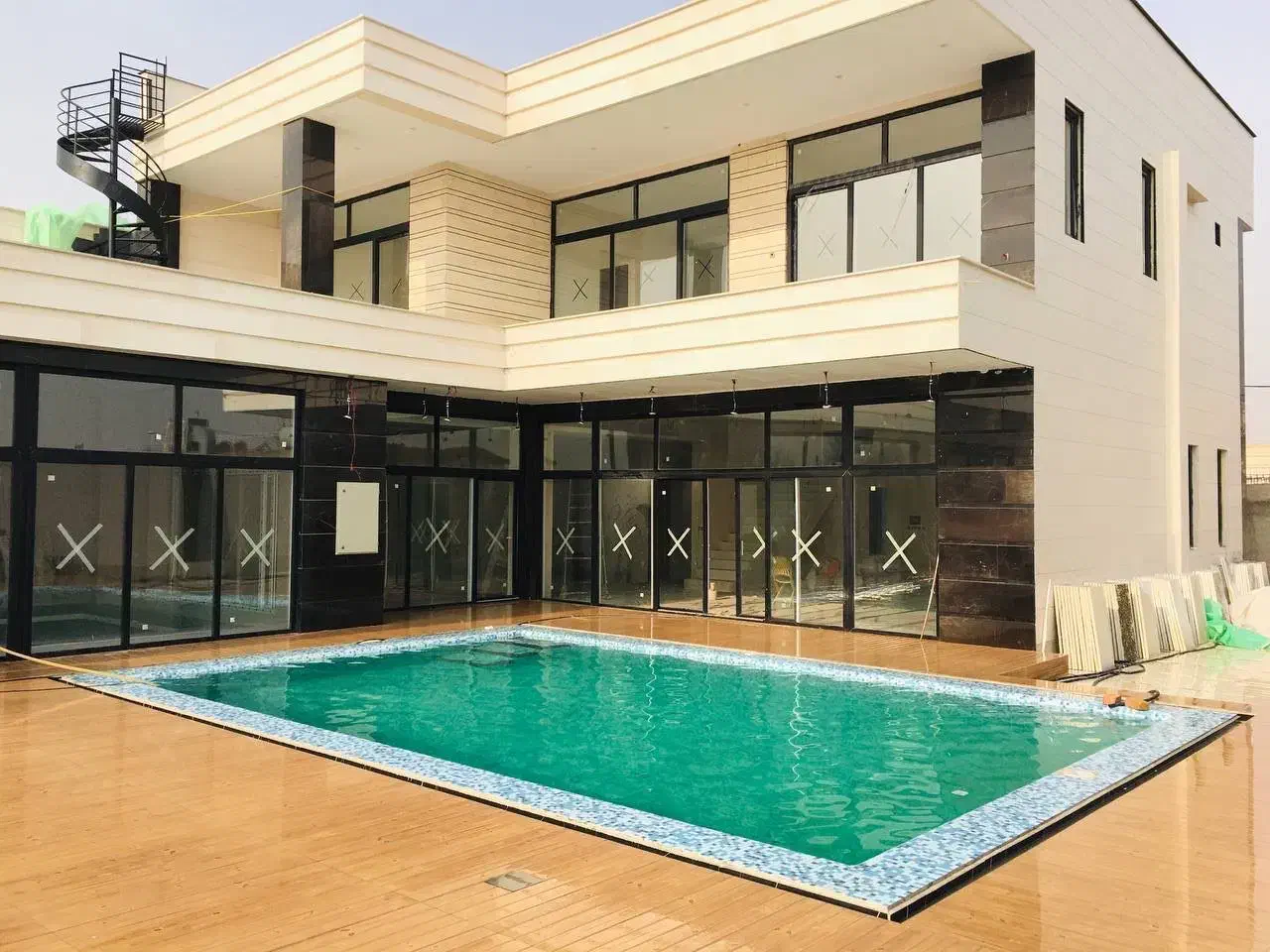 فروش ویژه ویلای لوکس در بهترین شهرک منطقه|فروش خانه و ویلا|هشتگرد, شهرک افشاریه|دیوار