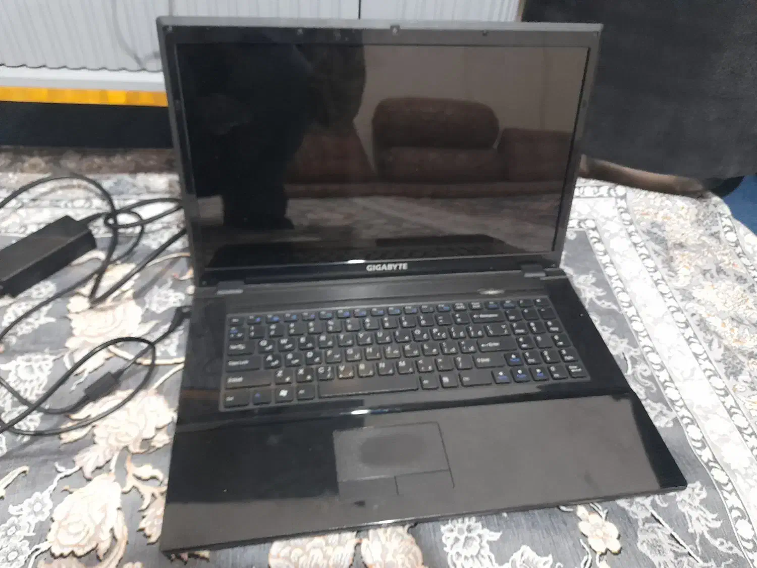 لب تاب گیگابایت|رایانه همراه|رباطکریم, رباطکریم|دیوار