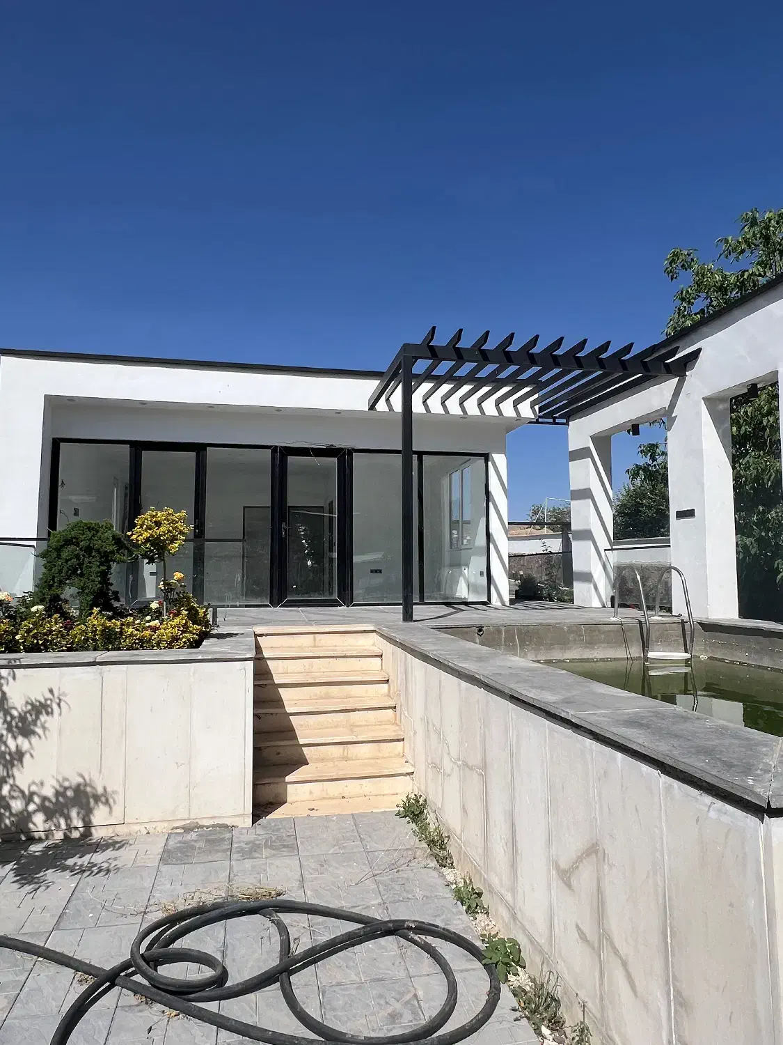 ویلا باغچه|فروش خانه و ویلا|آبسرد, |دیوار