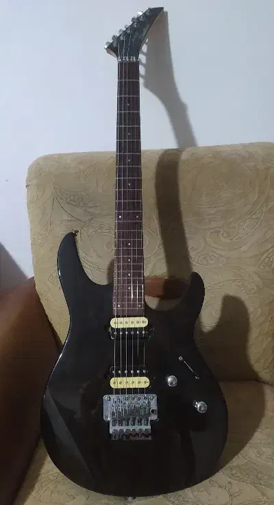 گیتار الکتریک برند Aria|گیتار، بیس، امپلیفایر|رشت, فرزانه|دیوار