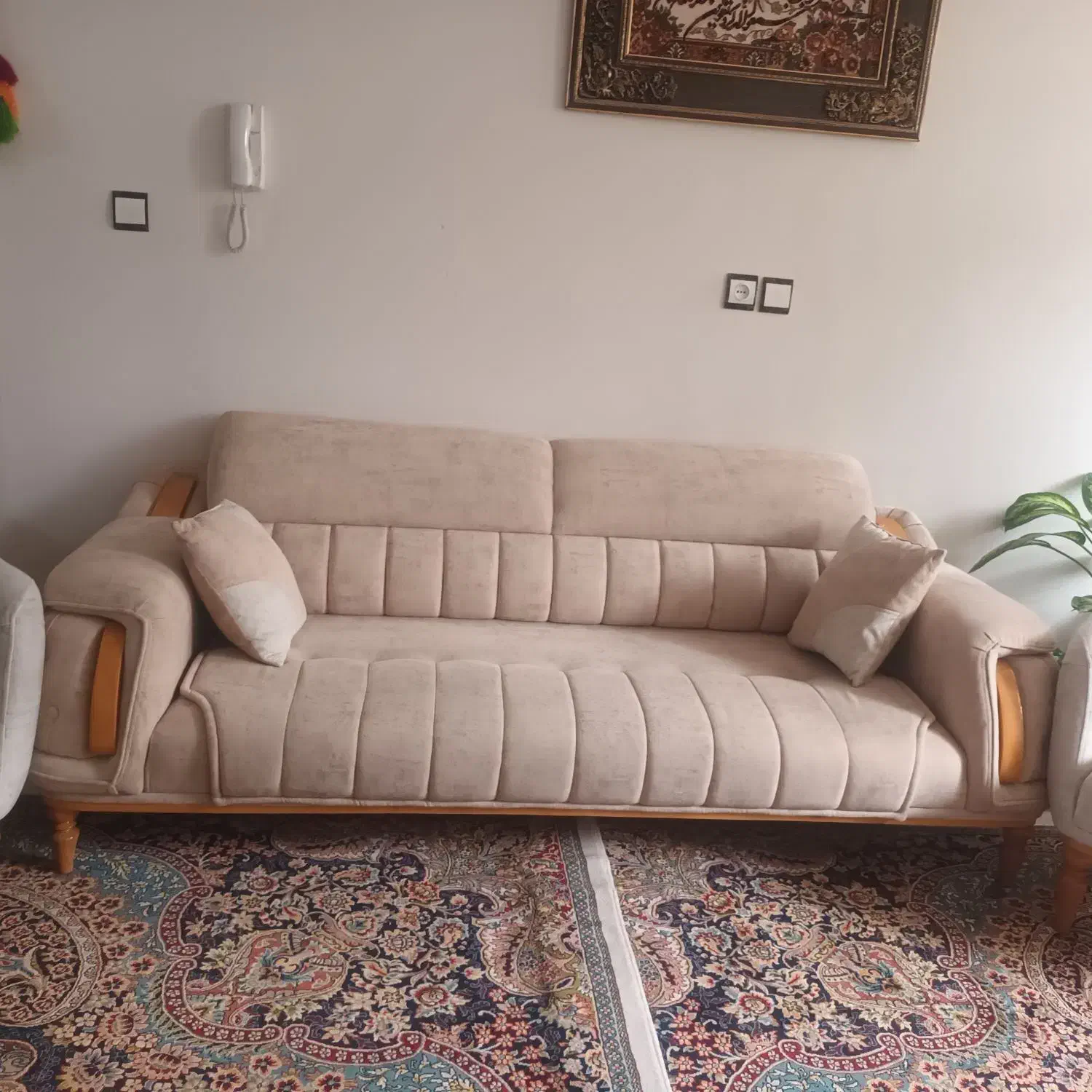 مبلمان|مبلمان خانگی و میز عسلی|فلاورجان, |دیوار