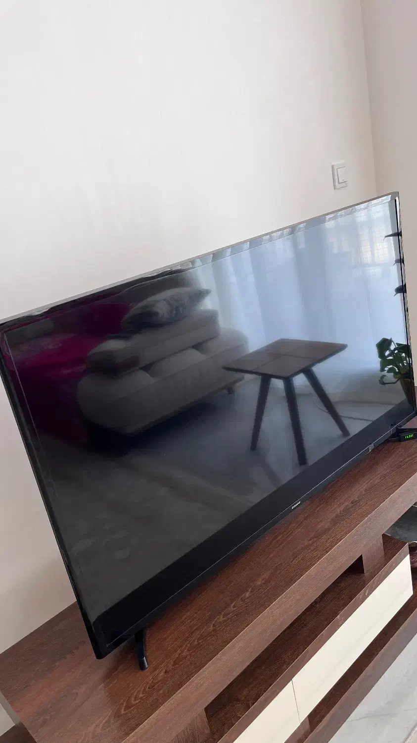 تلویزیون LED ۵۰ اینچ سامسونگ|تلویزیون و پروژکتور|بندرعباس, |دیوار
