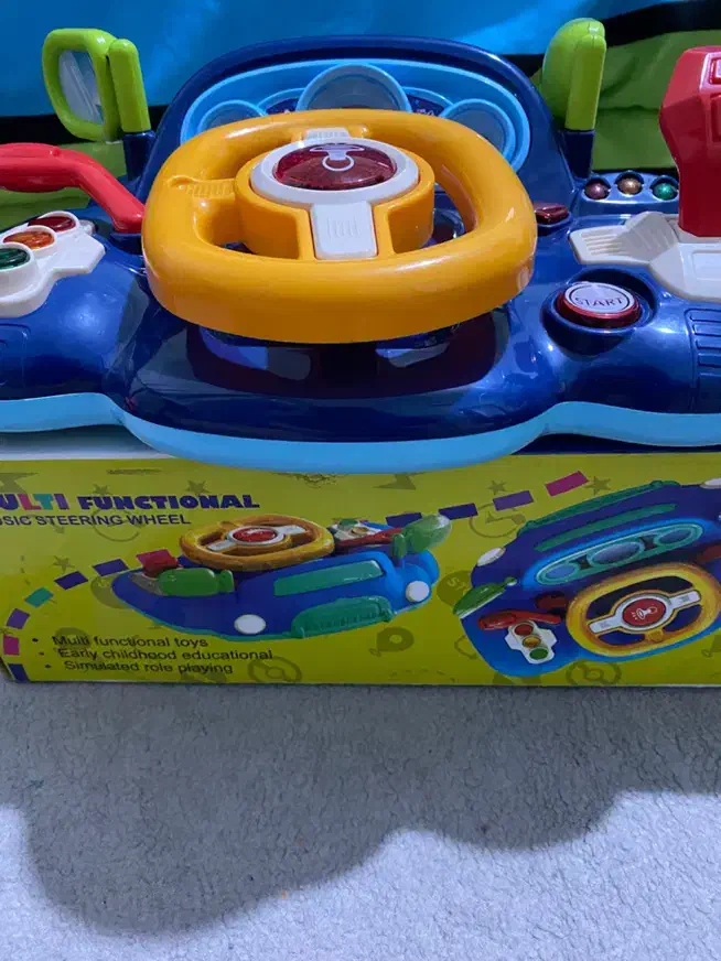 ماشین اسباب بازی|اسباب‌‌بازی|هشتگرد, شهرک بعثت|دیوار