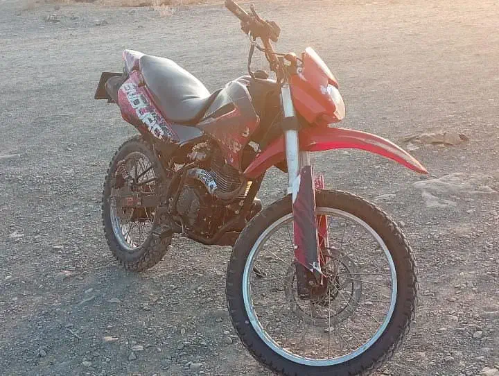 موتور تریل رادیسون ۲۵۰ سی سی|موتورسیکلت|ملایر, |دیوار